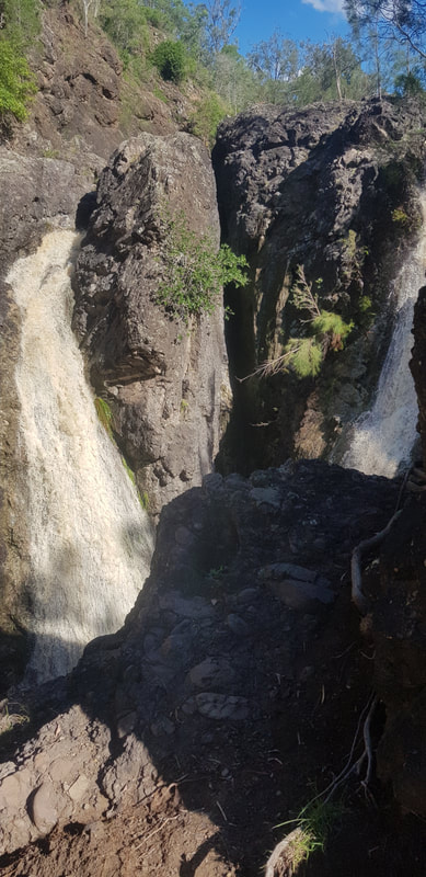 Kinbombi falls